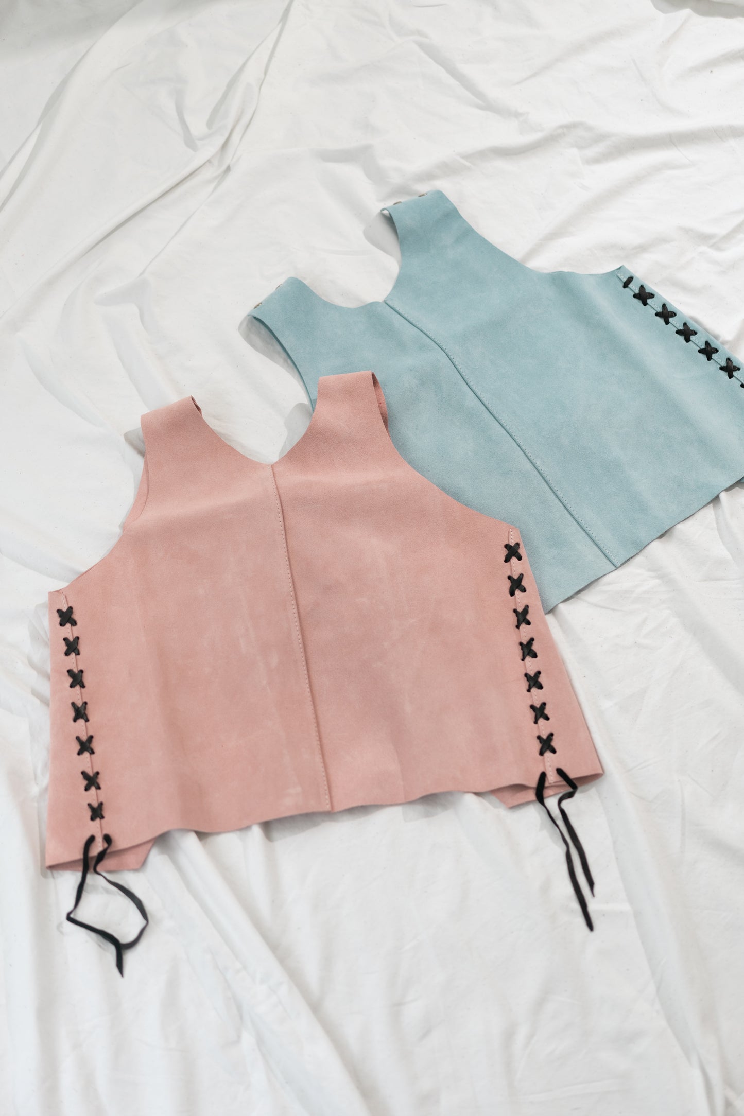 ANDES SOPHISTICATION TOP & VEST - SUEDE