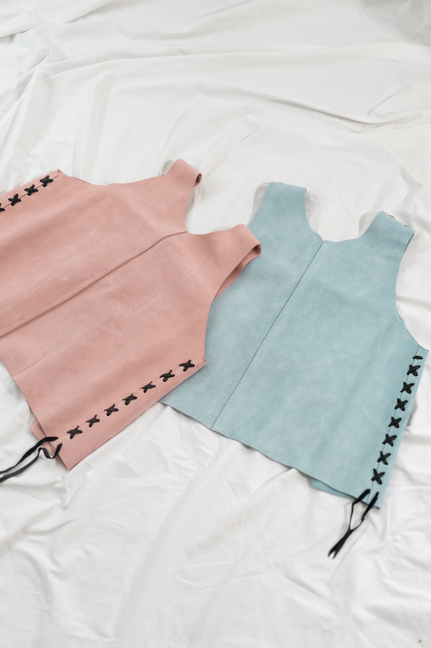 ANDES SOPHISTICATION TOP & VEST - SUEDE