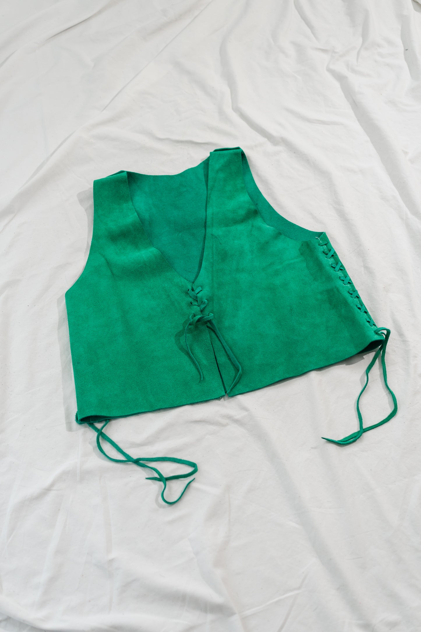 PAMPAS CHIC TOP & VEST - SUEDE